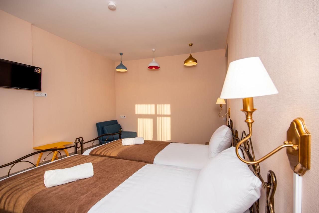 Tonusi Luxe Hotel In The Historic City Center Tbilisi Eksteriør billede