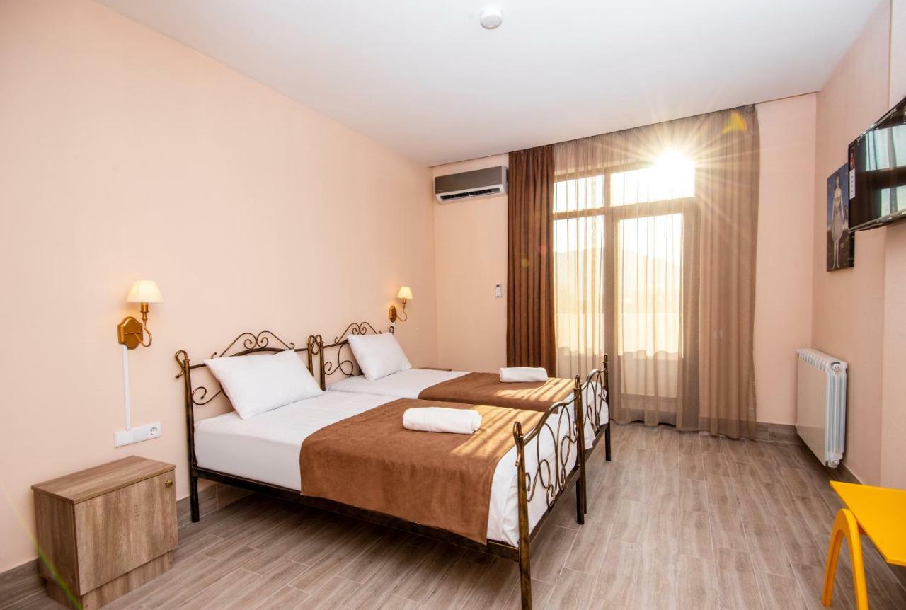Tonusi Luxe Hotel In The Historic City Center Tbilisi Eksteriør billede
